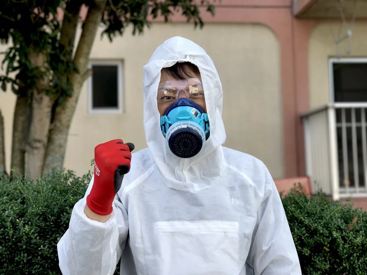 ハチの巣駆除に適した服装・道具と自分で行う際の注意点