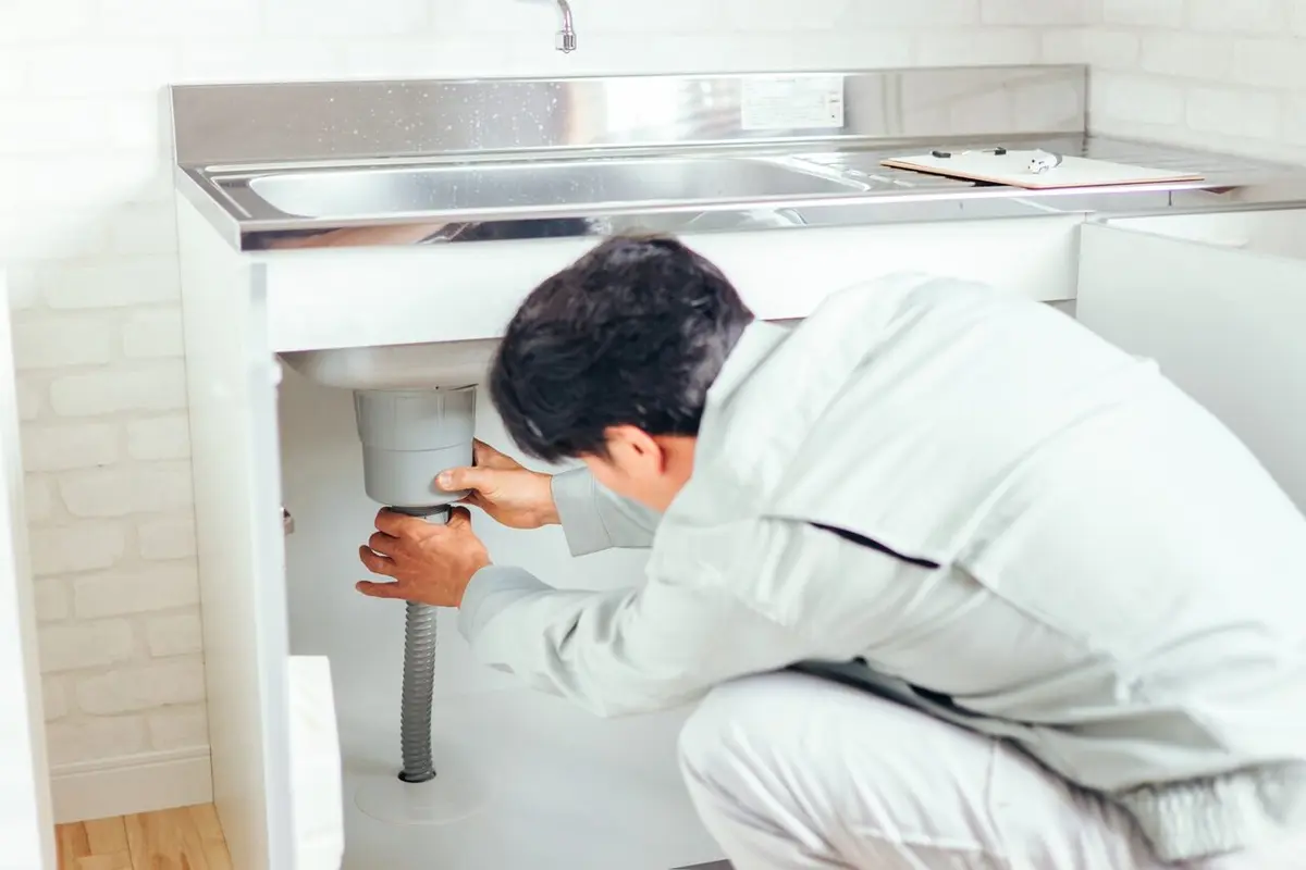 トイレの水が止まらない！原因別の応急処置と対処法まとめ